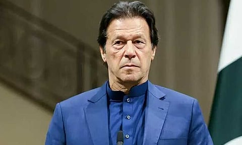 இம்ரான் கானுக்கு உயர்தர சிகிச்சை: கபில்தேவ் உள்பட முன்னாள் கேப்டன்கள் பாகிஸ்தான் அரசுக்கு கடிதம்