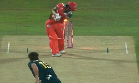 டி20 உலகக்கோப்பை: ஆஸ்திரேலியா அபாரம்.. 104 ரன்னில் சுருண்ட ஓமன்