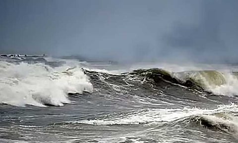 தென்மேற்கு வங்கக்கடலில் வலுவடைந்த காற்றழுத்த தாழ்வு பகுதி