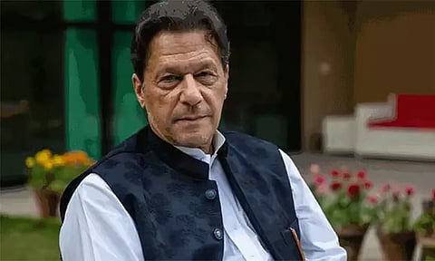 பாகிஸ்தான் முன்னாள் பிரதமர் இம்ரான்கானுக்கு கண் பரிசோதனை