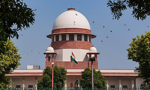 சட்டமன்ற தேர்தல்: ‘இலவச’ வாக்குறுதி திட்டங்களை அறிவிக்க தடை கோரிய மனு - சுப்ரீம் கோர்ட்டில் இன்று விசாரணை