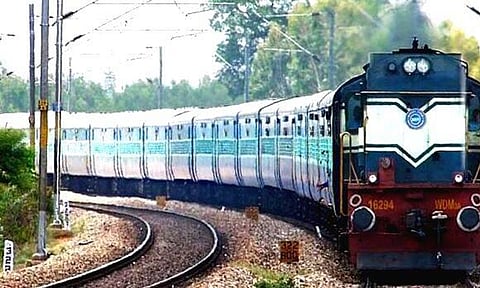 சூலூர்பேட்டை- நெல்லூர் பயணிகள் ரெயில் புறப்படும் நேரம் மாற்றம்