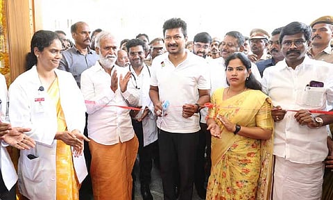 உலகத்தர சிகிச்சை மக்களுக்கு கிடைத்திடும் நோக்கில் அரசு செயல்பட்டு வருகிறது - உதயநிதி ஸ்டாலின்