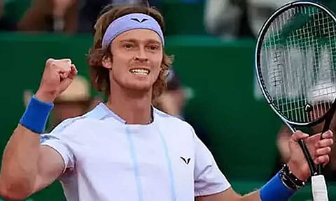 துபாய் ஓபன் டென்னிஸ்: ஆன்ட்ரே ரூப்லெவ் காலிறுதிக்கு முன்னேற்றம்