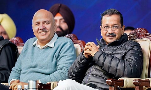 மதுபான கொள்கை முறைகேடு வழக்கு: அரவிந்த் கெஜ்ரிவால், மணீஷ் சிசோடியா விடுவிப்பு