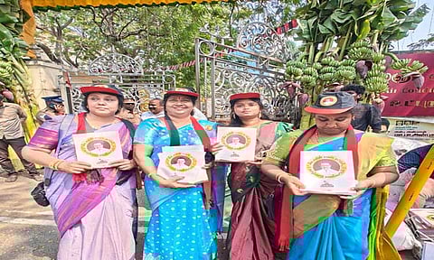 மு.க.ஸ்டாலின் பிறந்தநாளை முன்னிட்டு திமுக தொண்டர்களுக்கு பரிசு