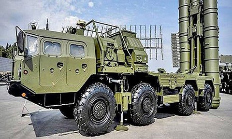 ரஷியாவிடம் இருந்து 5 எஸ்-400 வான் பாதுகாப்பு சாதனங்களை வாங்கும் இந்தியா