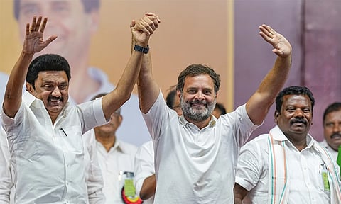 தொகுதி பங்கீடு: ஏறிவரும் திமுக, இறங்கிவரும் காங்கிரஸ் - 'கை'கூடுமா கூட்டணி?