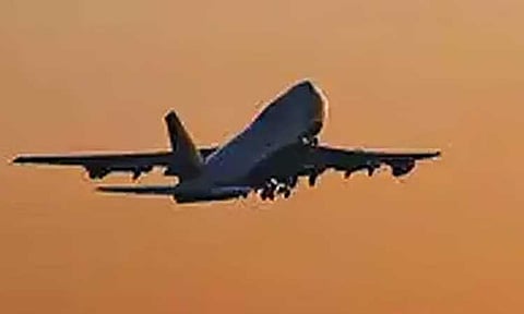 ஈரான் - அமெரிக்கா போர்: பெங்களூருவில் 34 விமானங்கள் ரத்து