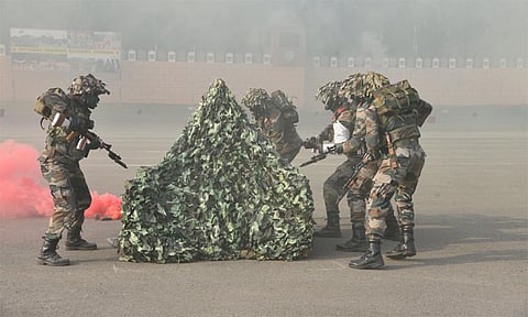 சென்னையில் பயிற்சி முடித்த ஆயுதப்படை வீரர்களின் அணிவகுப்பு நிகழ்ச்சி