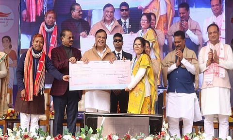 40 லட்சம் பெண்களுக்கு தலா ரூ.9 ஆயிரம் நேரடி பண பரிமாற்றம்: அசாம் அரசு அறிவிப்பு