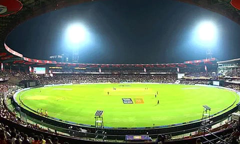 பெங்களூரு சின்னசாமி மைதானத்தில் ஐபிஎல் போட்டிகள் நடைபெறுமா? - இன்று ஆய்வு