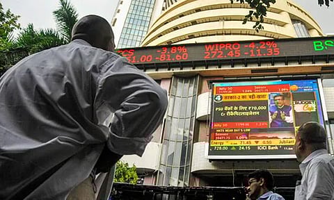 கடும் சரிவுடன் நிறைவடைந்த இந்திய பங்குச்சந்தை: இன்றைய நிலவரம்