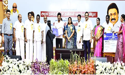 திருப்பத்தூரில் ரூ.3.65 கோடி மதிப்பீட்டில் நலத்திட்ட பணிகளை உதயநிதி ஸ்டாலின் திறந்து வைத்தார்.