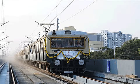 வேளச்சேரி-பரங்கிமலை பறக்கும் ரெயில் சேவை தொடங்கியது