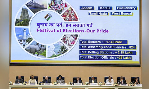 வாக்குப்பதிவு எந்திரத்தில் வேட்பாளர்களின் கலர் புகைப்படம் இடம்பெறும்; தலைமை தேர்தல் ஆணையர்