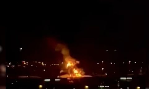 துபாய் ஏர்போர்ட் அருகே உள்ள எண்ணெய் கிடங்கு மீது தாக்குதல்: விமான போக்குவரத்து பாதிப்பு