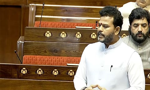 மேற்காசிய மோதலால் 4,335 இந்திய விமானங்கள் ரத்து: மத்திய அரசு தகவல்