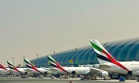 ஐக்கிய அரபு அமீரகத்தில் துபாய், அபுதாபி உள்ளிட்ட அனைத்து விமான நிலையங்களும் மூடல்