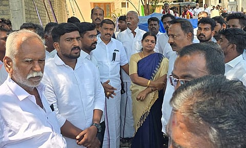 தூத்துக்குடி: படுகொலை செய்யப்பட்ட மாணவியின் உடலுக்கு அமைச்சர் கீதா ஜீவன் அஞ்சலி