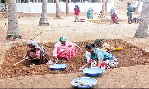 கீழடியில் 11-ம் கட்ட அகழாய்வு தொடக்கம்