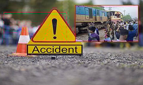 வங்காளதேசம்: ரெயில்-பஸ் மோதலில் 12 பேர் பலி; பலர் காயம்