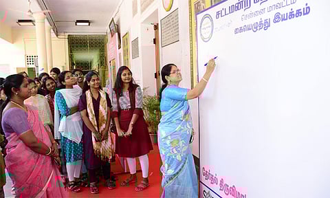 தேர்தலில் 100 சதவீதம் வாக்களிப்பதன் முக்கியத்துவம் குறித்து சென்னையில் விழிப்புணர்வு நிகழ்ச்சிகள்