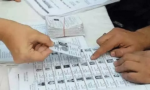 இறுதி வாய்ப்பு - வாக்காளர் பட்டியலில் பெயர் சேர்க்க இன்றே கடைசி நாள்