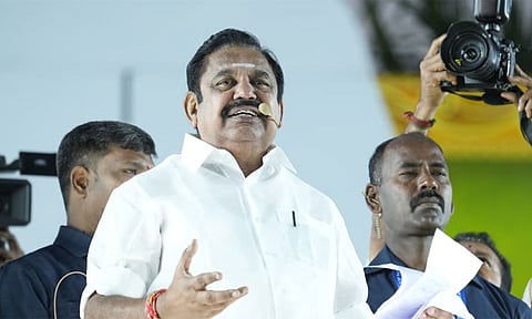 அதிமுகவில் முதற்கட்ட வேட்பாளர் பட்டியல் வெளியீடு: 23 தொகுதிகளுக்கு அறிவிப்பு