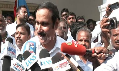 ‘தி.மு.க.வின் கோட்டையில் ஓட்டை வந்துவிட்டது’ - அன்புமணி விமர்சனம்