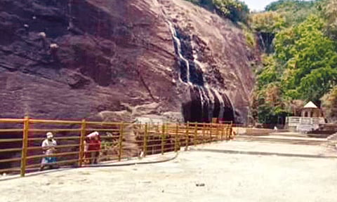 புதுப்பொழிவு பெறும் பழைய குற்றாலம் அருவி.. விரைவில் குளிக்க அனுமதி