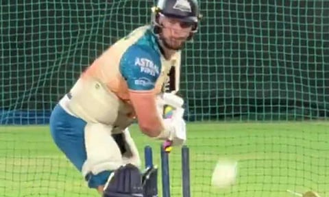 இடது கை பேட்ஸ்மேனாக .தீவிர பயிற்சியில் கிளென் பிலிப்ஸ்...வீடியோ