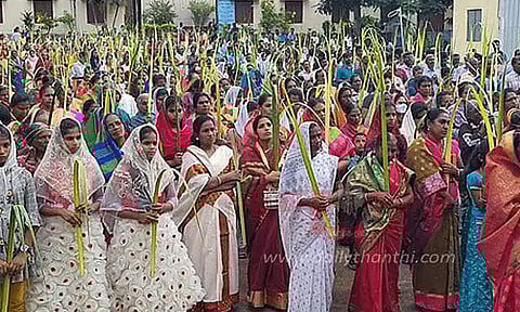 கிறிஸ்தவ தேவாலயங்களில் குருத்தோலை ஞாயிறு பவனி