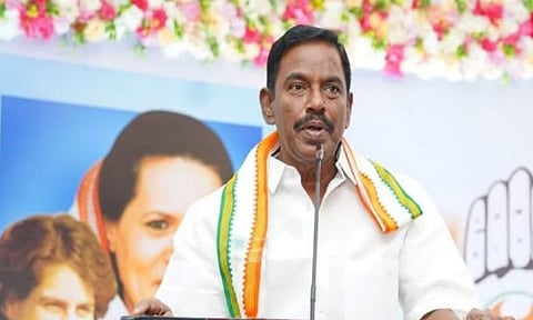 புதுச்சேரி: முன்னாள் காங்கிரஸ் தலைவர் ராஜினாமா