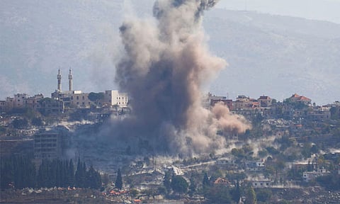 இஸ்ரேல் ராணுவ தளங்கள் மீது ஹிஸ்புல்லா அமைப்பு தொடர்ச்சியாக தாக்குதல்