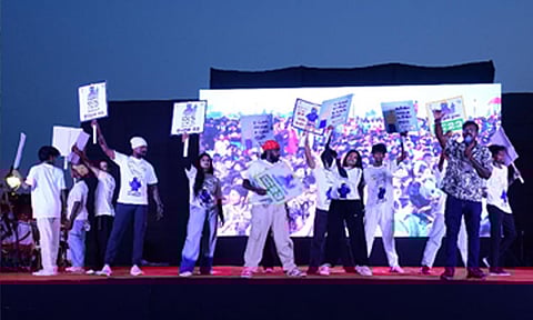 சென்னை மெரினா கடற்கரையில் வாக்களிப்பதன் அவசியம் குறித்து விழிப்புணர்வு நிகழ்ச்சி