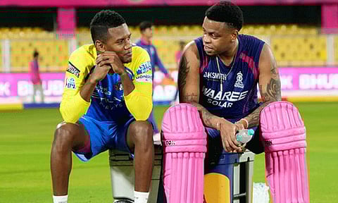 ஐபிஎல்: முன்னணி வீரர்கள் இன்றி ராஜஸ்தானை எதிர்கொள்ளும் சென்னை