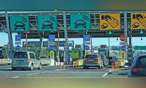 தமிழ்நாட்டில் 68 சுங்கச்சாவடிகளில் கட்டணம் உயர்வு: இன்று நள்ளிரவு முதல் அமல்