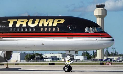 அமெரிக்கா: விமான நிலைய பெயரை டிரம்ப் விமான நிலையம் என மாற்றி அறிவிப்பு
