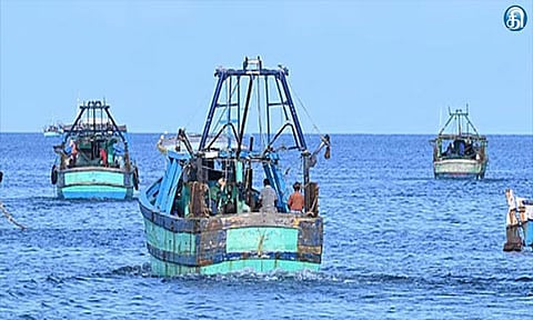 இலங்கை சிறையில் இருந்து விடுதலையான 3 மீனவர்கள் சென்னை வந்தனர்