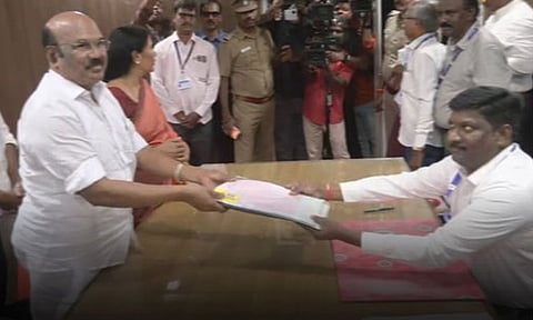 ராயபுரத்தில் ஜெயக்குமார் வேட்புமனு தாக்கல்