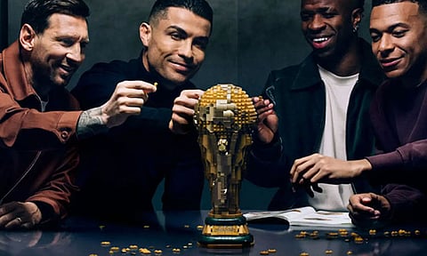 விளம்பரத்திற்காக ஒன்றுகூடிய கால்பந்து ஜாம்பவான்கள்