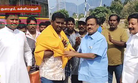 ஈரானில் இருந்து தமிழகம் திரும்பிய மீனவர்கள் - குமரியில் சிறப்பான வரவேற்பு