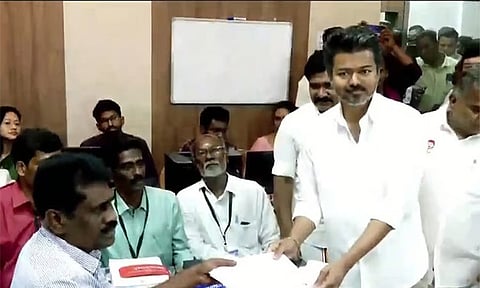 விஜய் வேட்புமனுவை நிராகரிக்கக்கோரி தேர்தல் ஆணையத்திற்கு கடிதம்