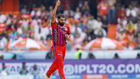 லக்னோ அணி அசத்தல்... ஐதராபாத் அணி தடுமாற்றம்