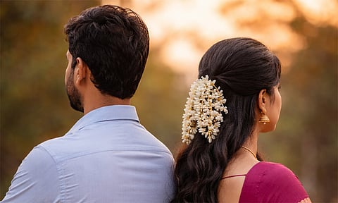 தற்கொலைக்கு தூண்டியதாக வாழ்க்கை துணையை குற்றம்சாட்ட முடியாது-ஐகோர்ட் கருத்து