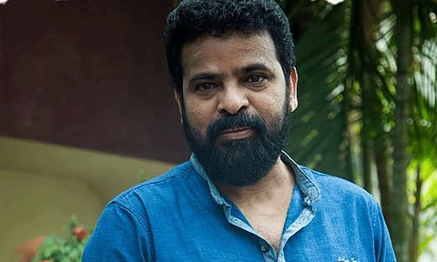 சென்னை தி.நகரில் உள்ள இயக்குனர் அமீர் வீட்டில் ஐடி சோதனை