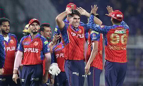 ஐபிஎல் கிரிக்கெட்: கொல்கத்தா - பஞ்சாப் ஆட்டம் மழையால் பாதிப்பு