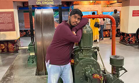 திருவள்ளூர் அருகே மருத்துவக் கல்லூரி மாணவர் தற்கொலை விவகாரம் - நான்கு பேர் மீது வழக்கு பதிவு