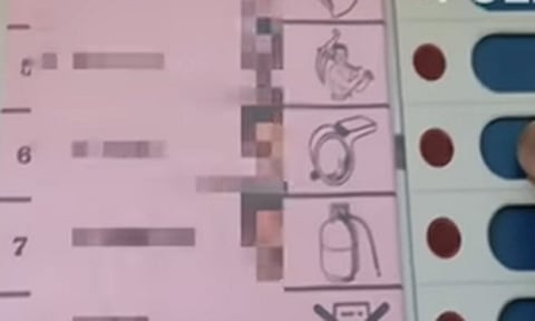 தவெகவுக்கு வாக்களித்ததை வீடியோ எடுத்து பதிவிட்ட நபர் மீது நடவடிக்கை; தேர்தல் அதிகாரி அதிரடி
